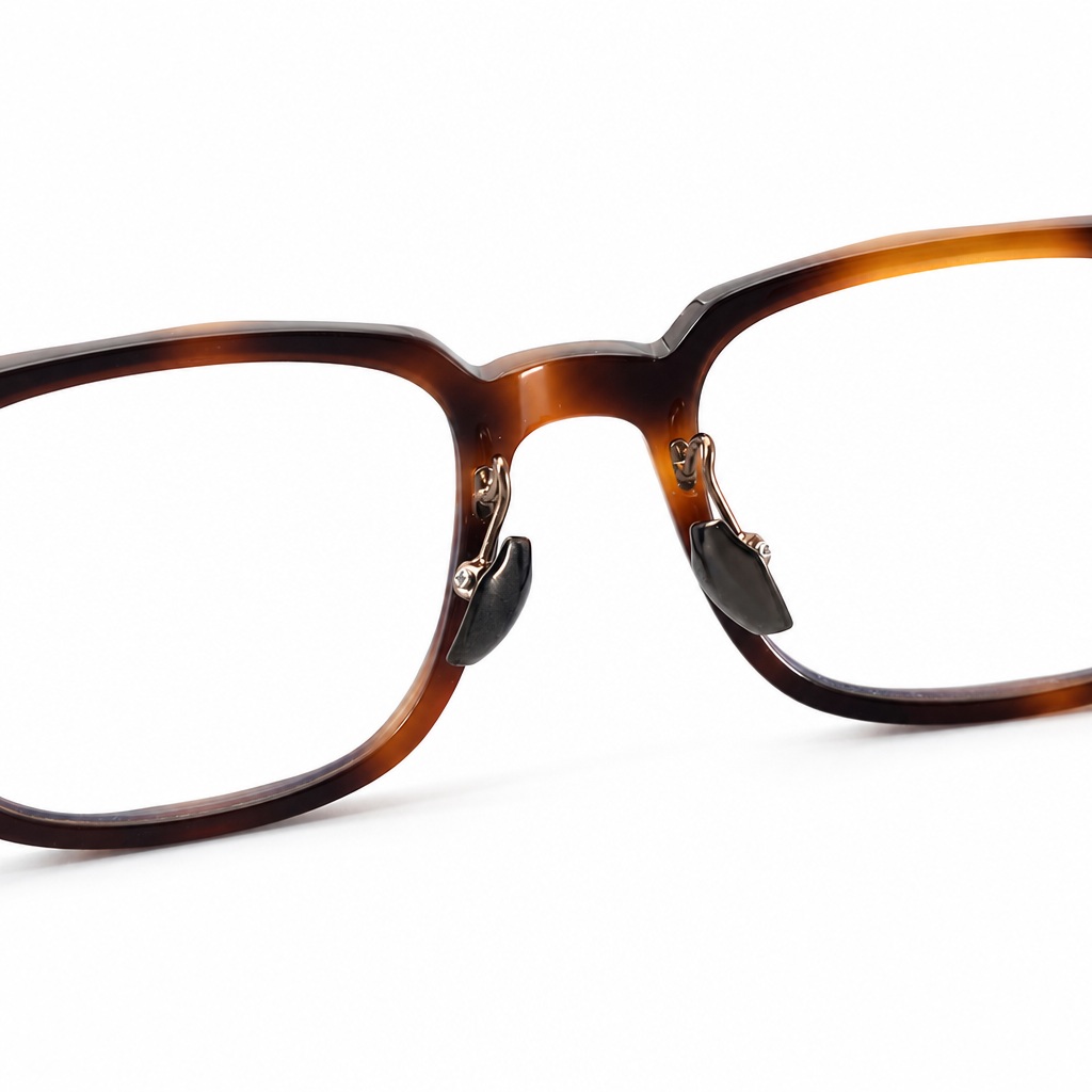 Tortoise Shell Acetate Titanium Eyeglasses Frame Nose Pad Detail Tortoise Shell Acetate Titanium Eyeglasses Frame Nose Pad Detail - White Label Eyewear Supplier
