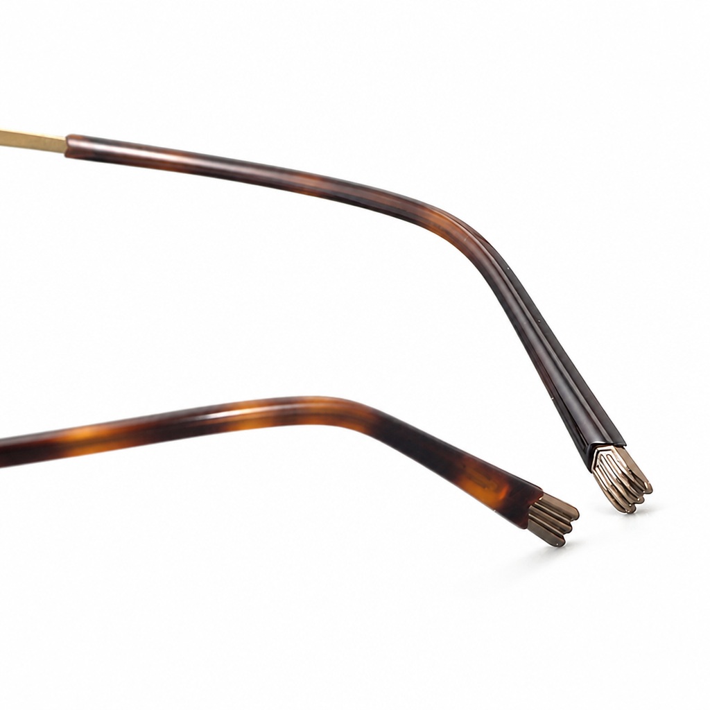 Tortoise Shell Acetate Titanium Eyeglasses Frame Temple Tip Detail Tortoise Shell Acetate Titanium Eyeglasses Frame Temple Tip Detail - B2B Eyewear Sourcing